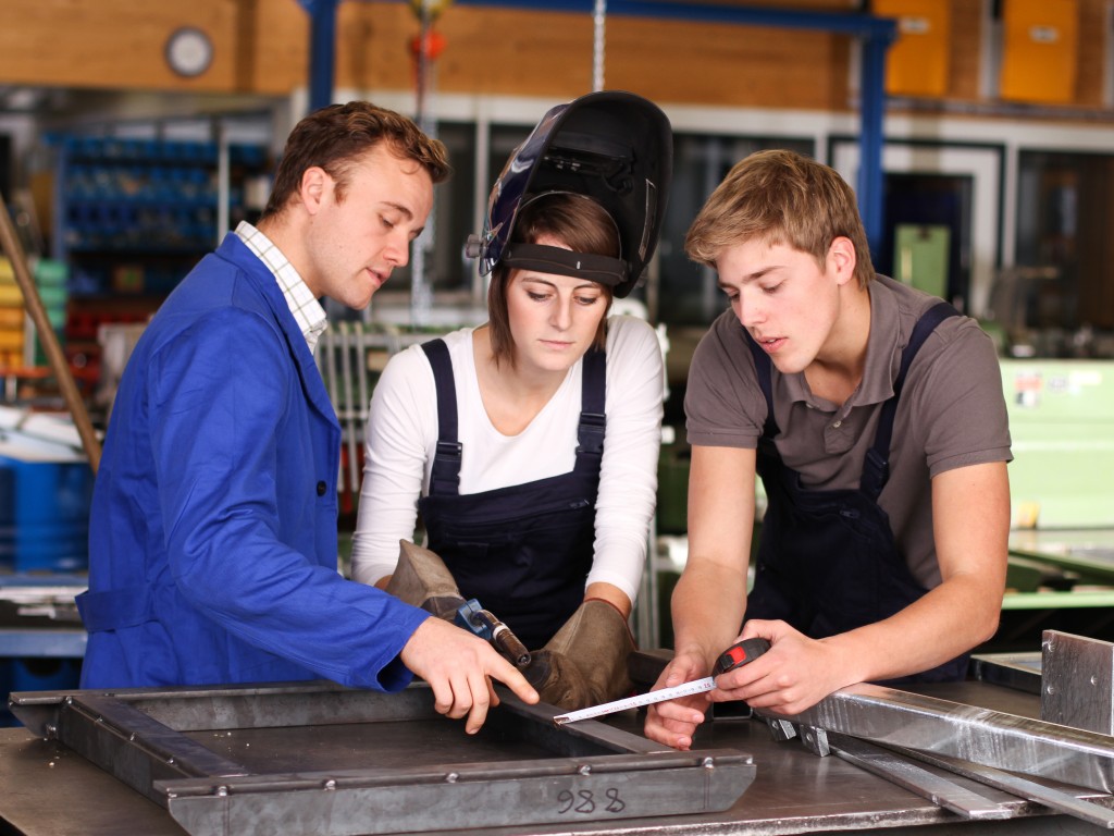 Berufsausbildung an der TÜV Rheinland Akademie Magdeburg