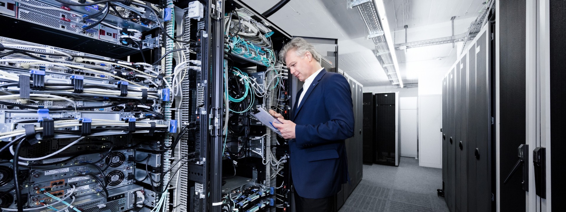 IT Sicherheitsgesetz Kritische Infrastruktur KRITIS | TÜV Rheinland