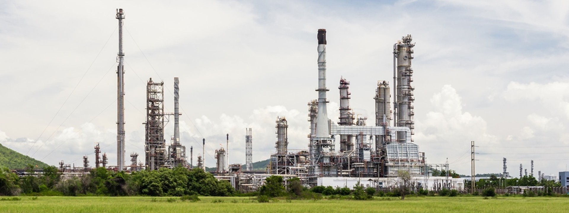 Extensive experience in global oil and gas projects | TÜV Rheinland