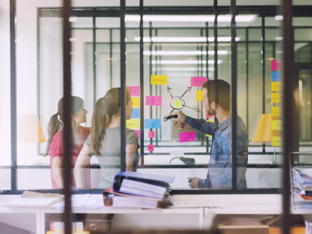 Innovationskraft neu gedacht mit Design Thinking & KI: