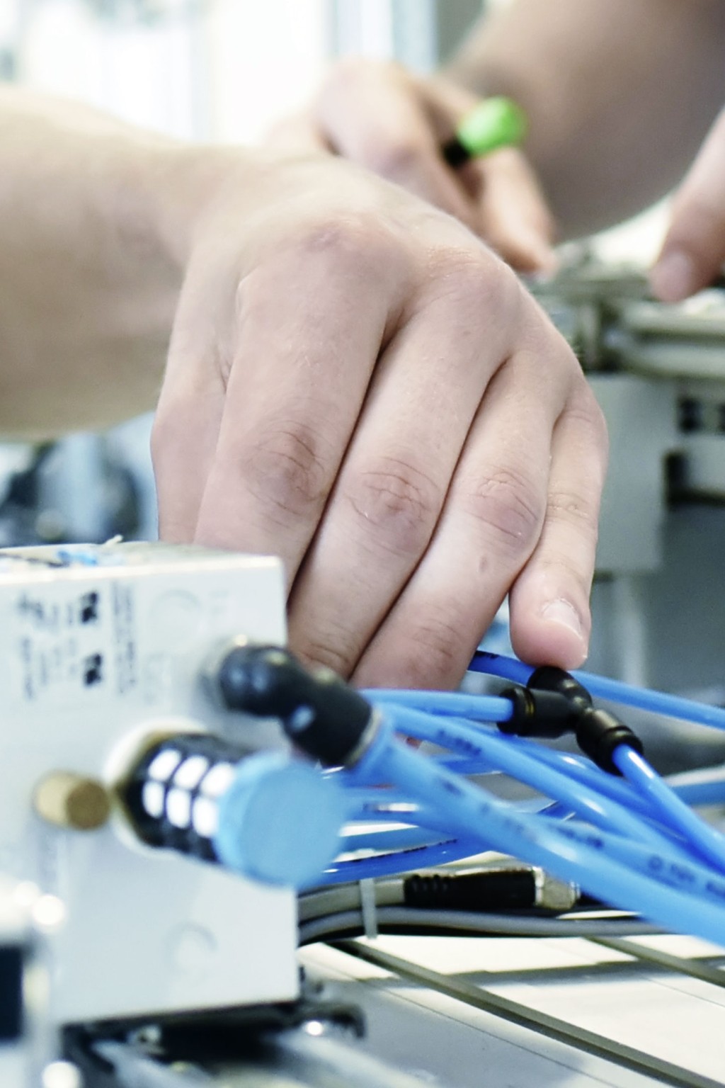 We are always pleased to support you with the creation of concepts and the building of professional training infrastructure, and can assist with their implementation.