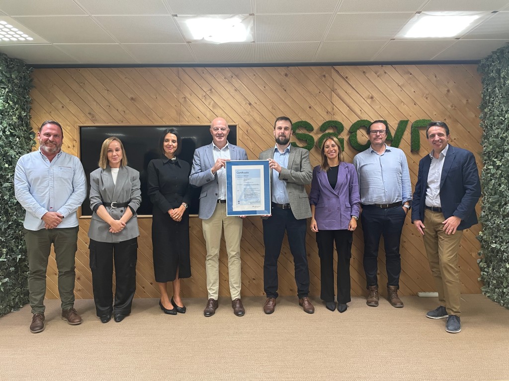 TUV Rheinland Entrega certificado SA8000