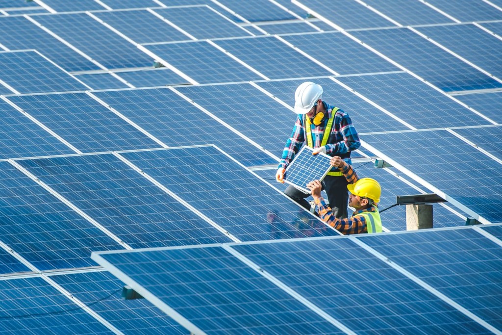 TÜV Rheinland erfüllt neue Anforderungen für Blendgutachten bei Solaranlagen