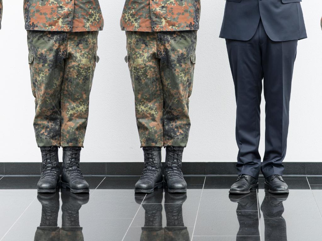 Weiterbildung für Soldaten nach der Bundeswehr | TÜV Rheinland