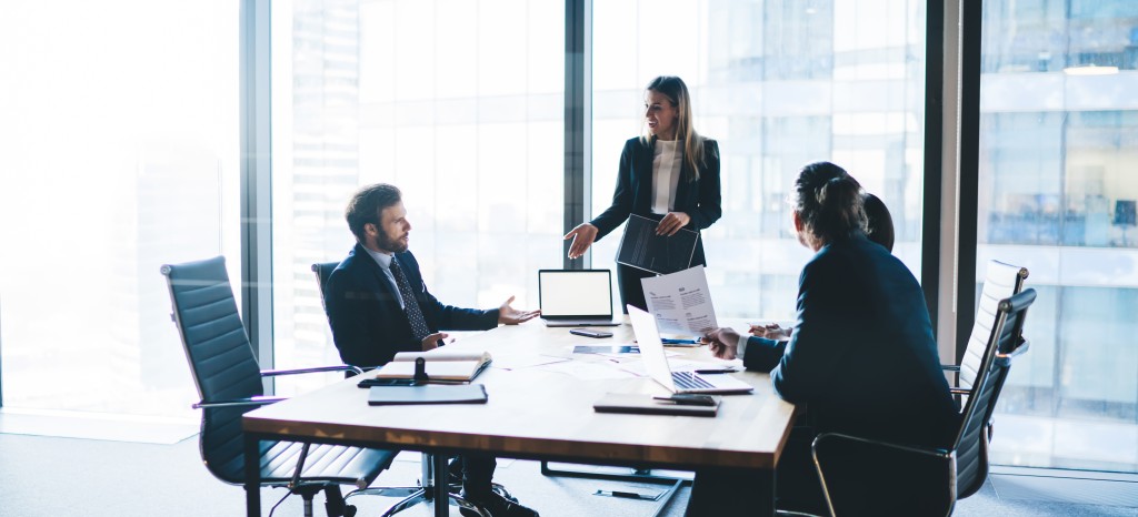 Fulfill the requirements of the GDPR with our advice on data protection | TÜV Rheinland
