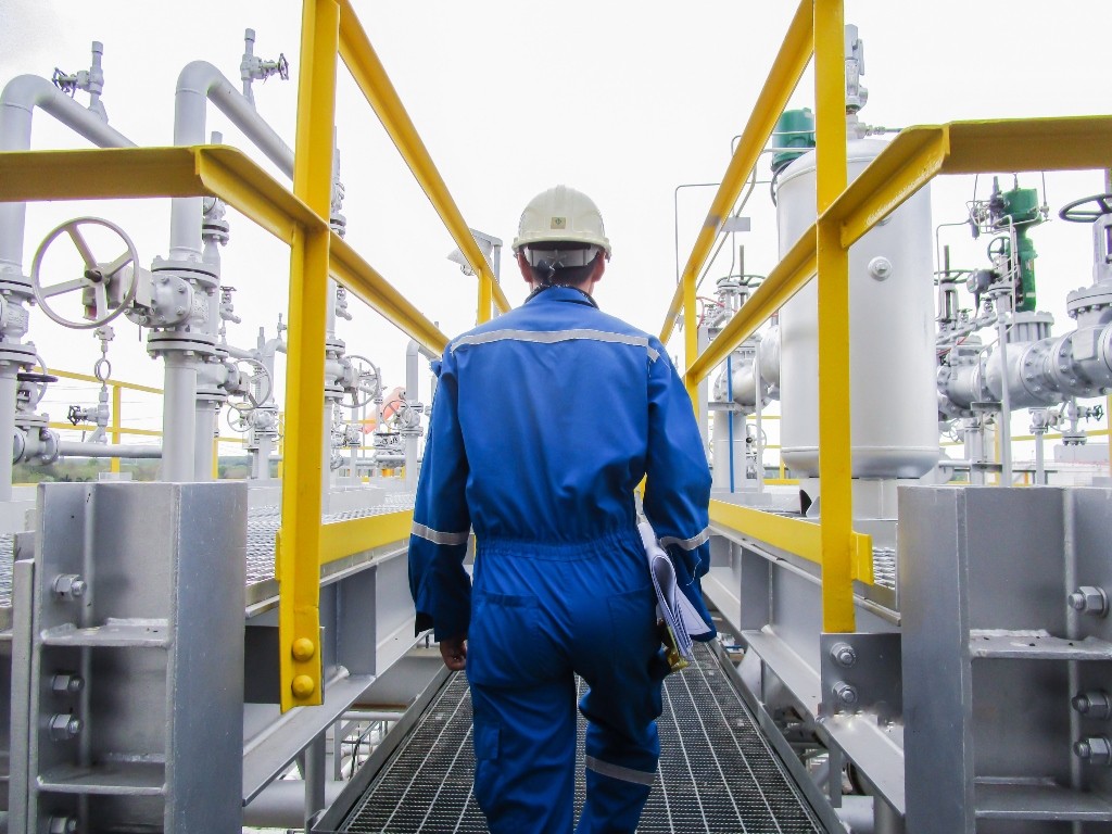 Asset integrity management system and software consulting | TÜV Rheinland