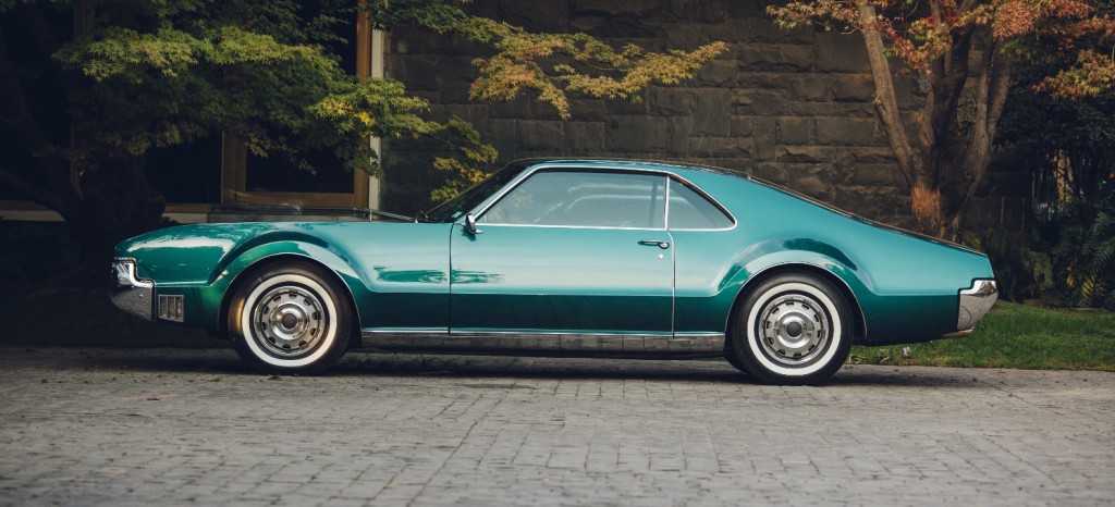 Importfahrzeug-Zulassung: Wir führen Einzelabnahmen nach § 21 StVZO durch und erstellen Gutachten. | TÜV Rheinland