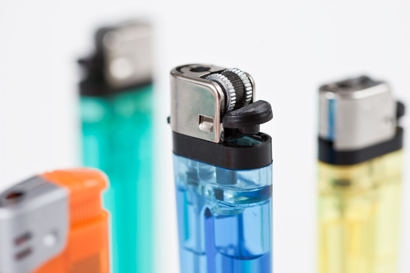 Benzin und Gasfeuerzeuge Prüfung DE TÜV Rheinland