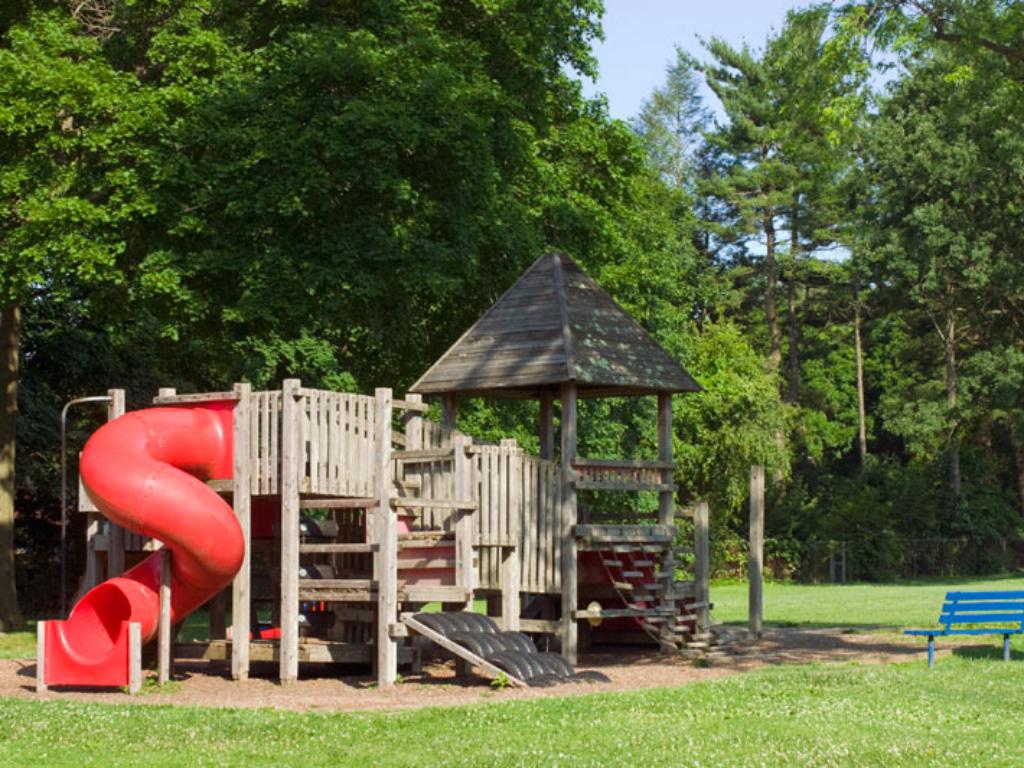 Parcs Infantils i Jocs Infantils