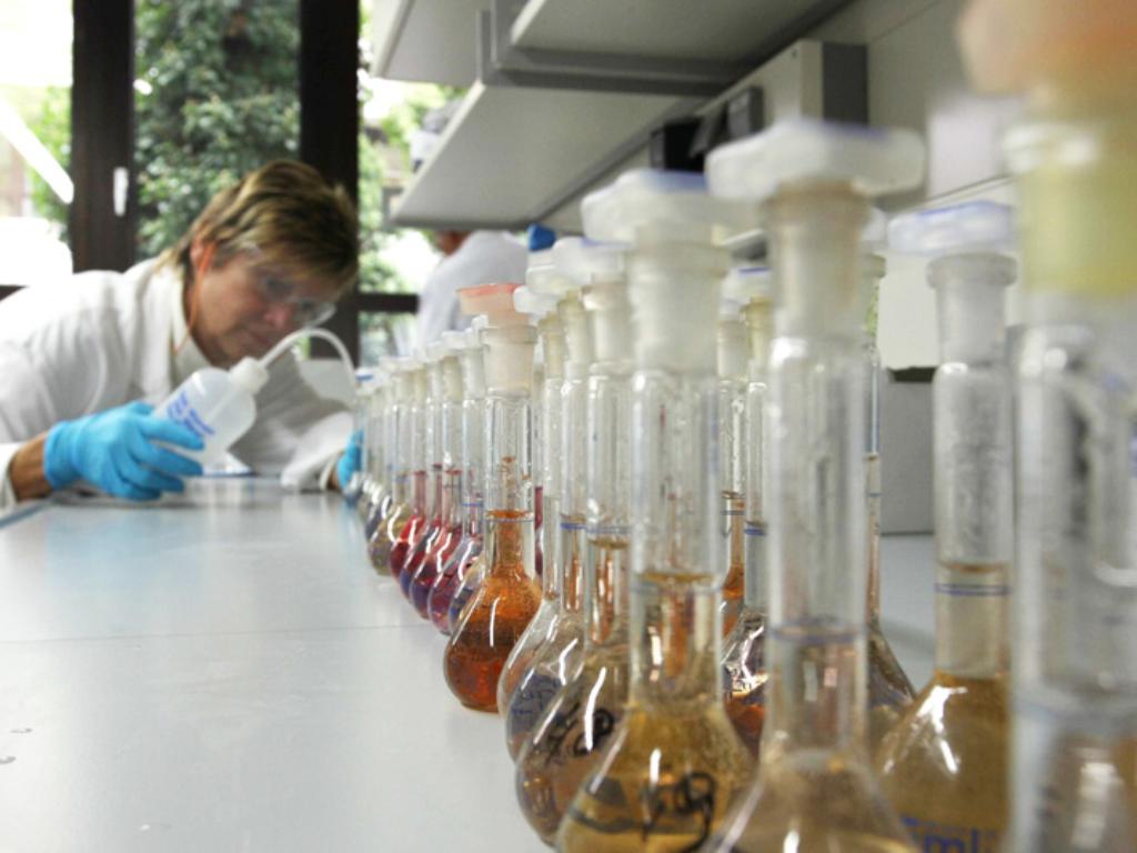 Schimmelpilzuntersuchung | TÜV Rheinland