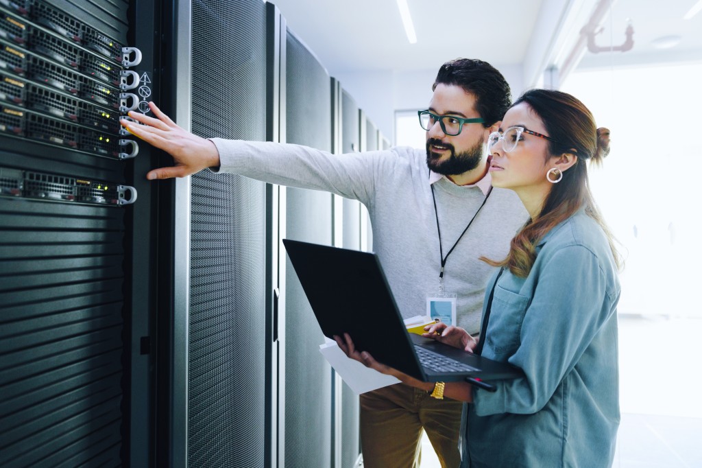 Prüfung und Zertifizierung von IT-, Telekommunikations-, Audio- und Videoprodukten | TÜV Rheinland