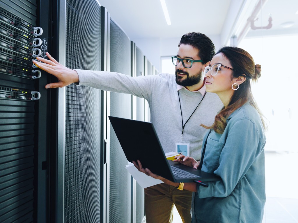 Testing and certification of IT, telecommunications and audio/video products | TÜV Rheinland