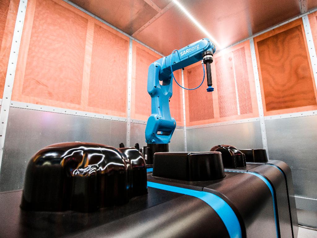 Specific absorption rate testing | TÜV Rheinland