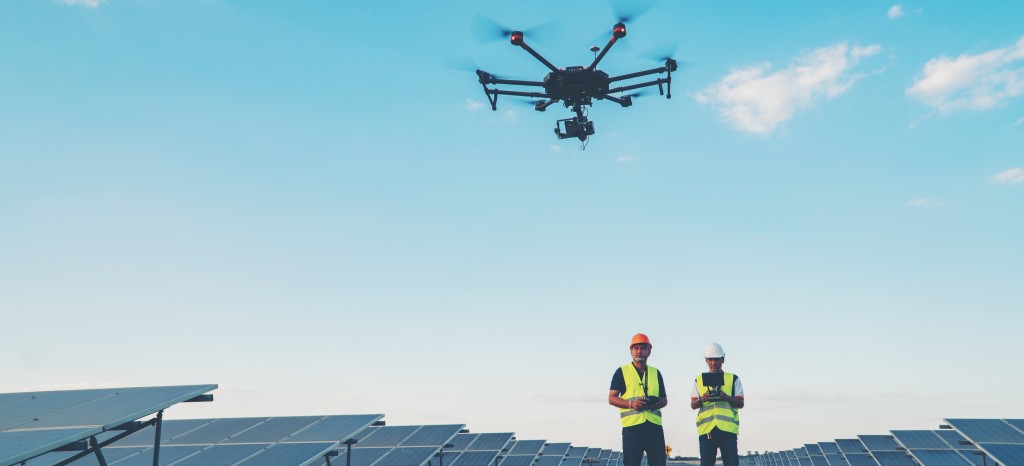 Drohneninspektion von Solaranlagen | TÜV Rheinland