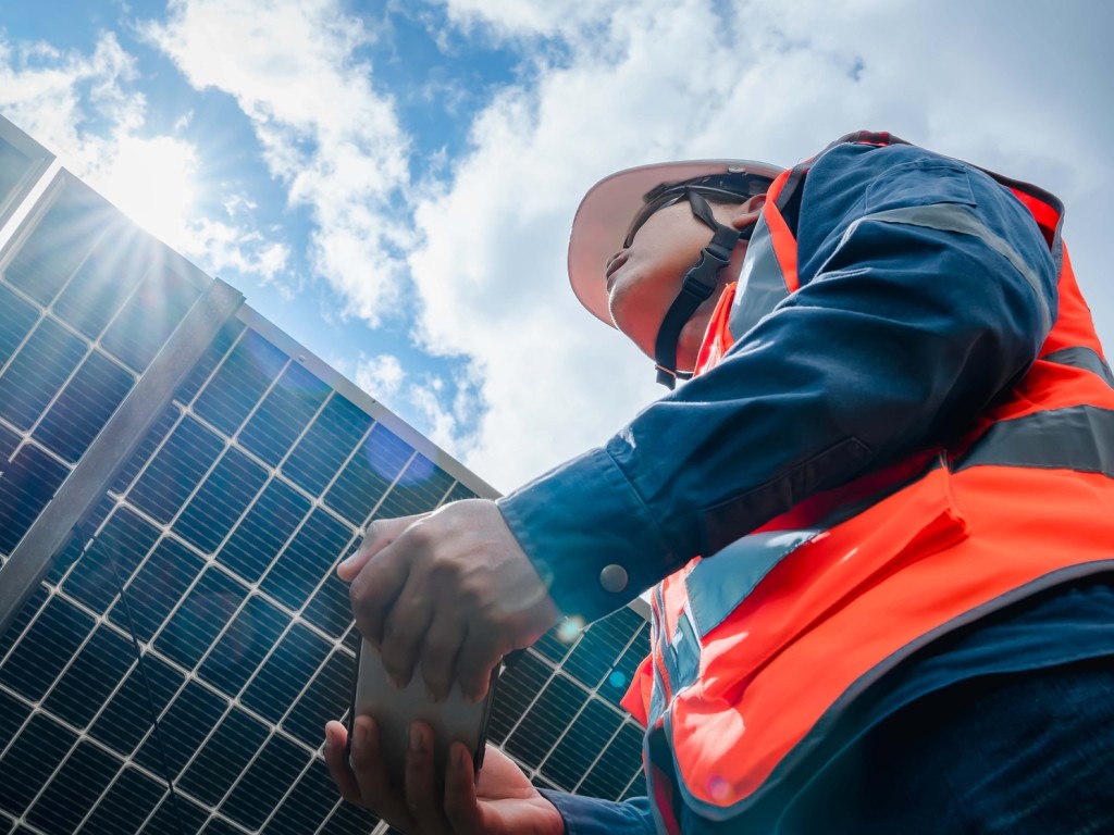 Qualitätskontrolle bei der Herstellung kristalliner Silizium-Photovoltaikmodule (PV)