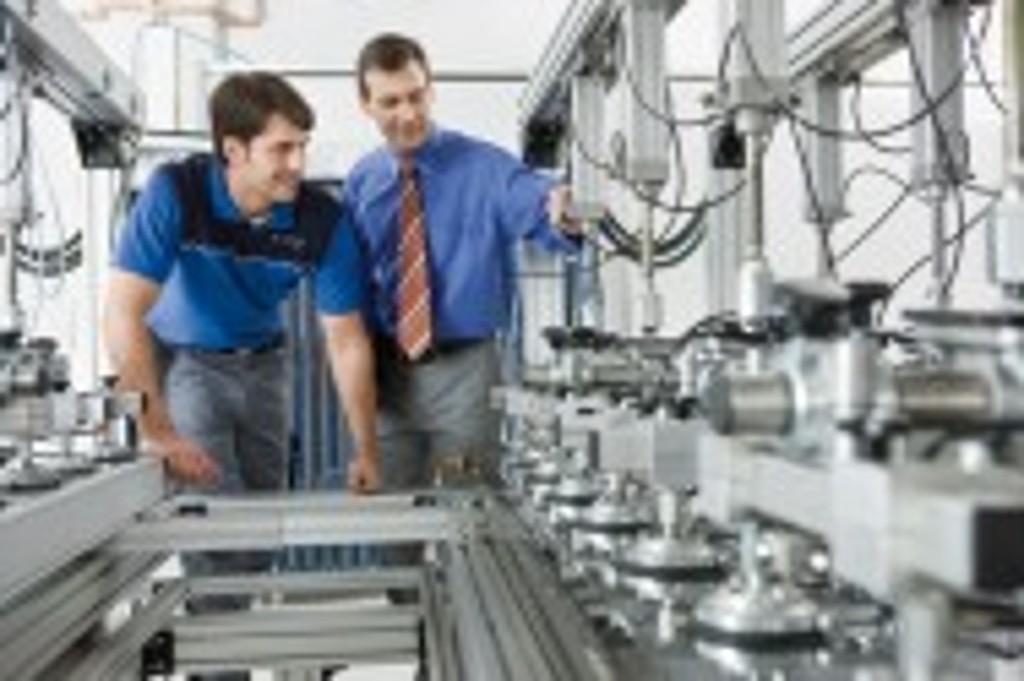 Mechanical load test with material testing | TÜV Rheinland