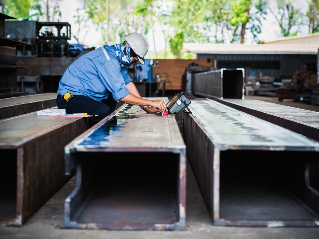 Weld inspection of steel structure components using ultrasonic testing