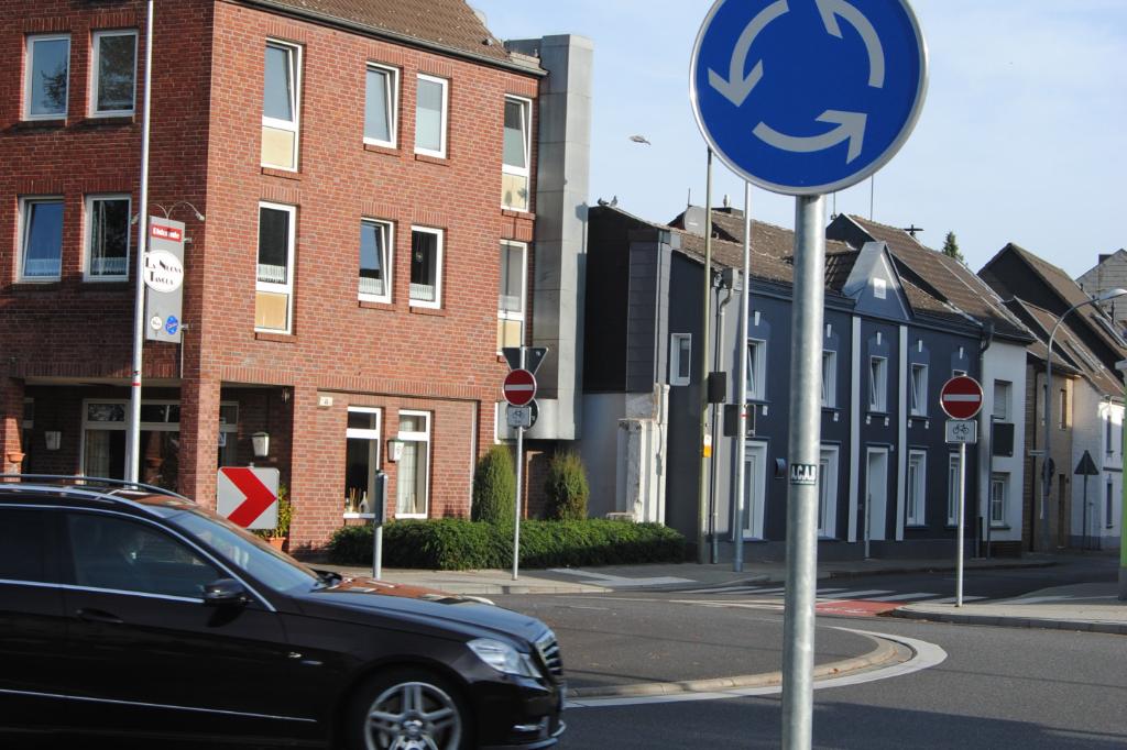 السلطات المحلية